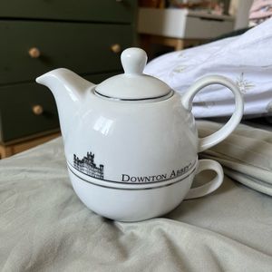 Downton Abbey Tea for One Set